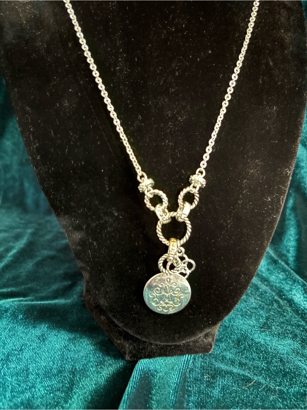 NRT made for Avon Silver-Tone Pendant Necklace with Decorative Disc